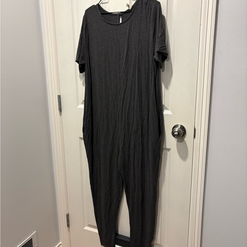 Hello Miz keyhole Maternity romper